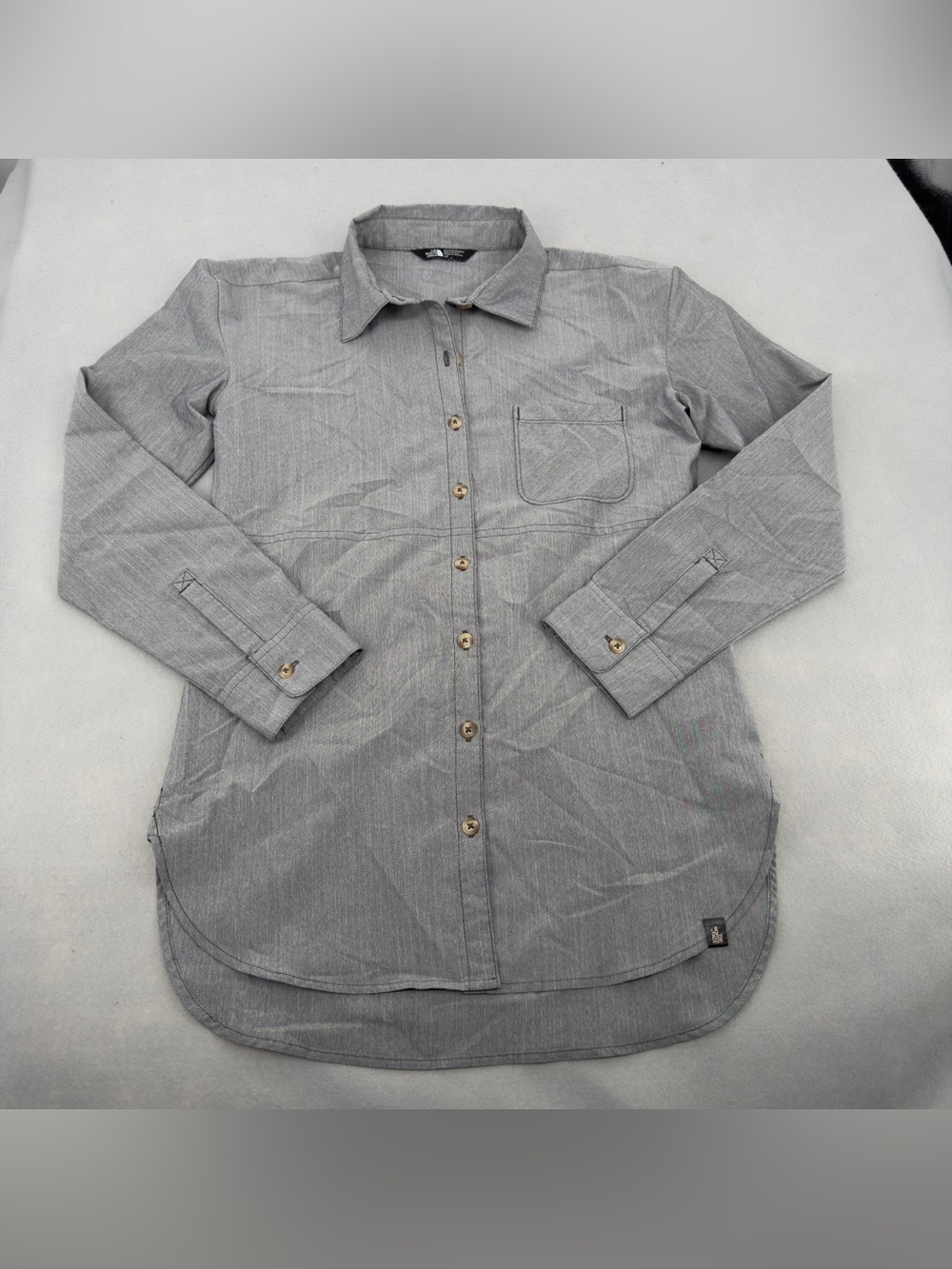 The North Face Gray Button Up Long Sleeve Hiking Top Small
